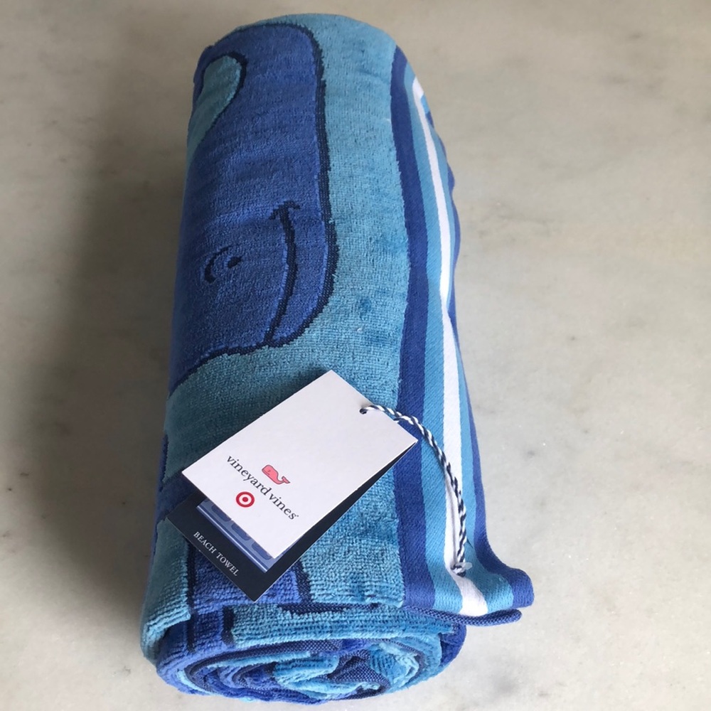 Vineyard Vines beach towel